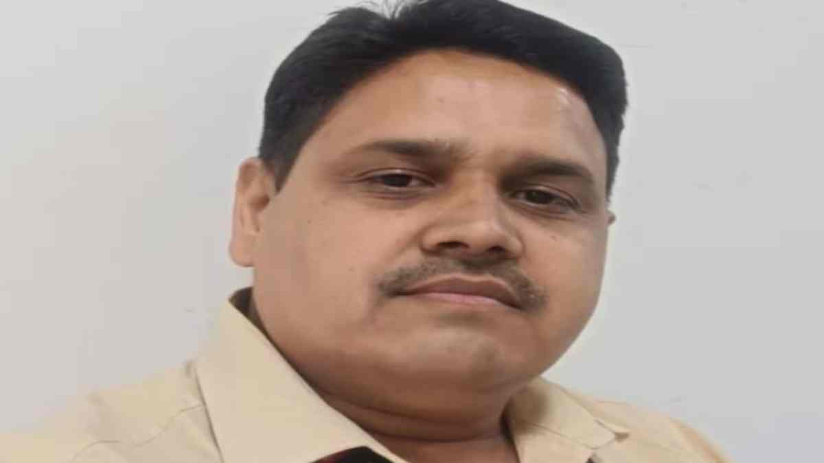 समय पर CPR देकर बचाई थी BJP विधायक की जान, मोहन सरकार ने पुलिसकर्मी को दिया आउट ऑफ टर्न प्रमोशन, कैबिनेट में हुआ फैसला 
