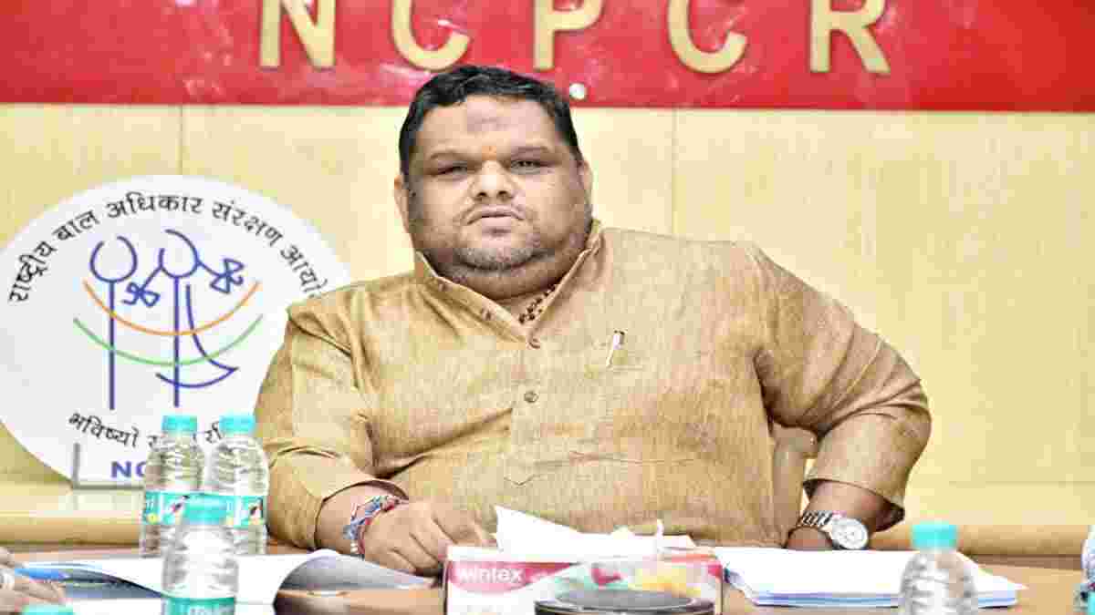 मानव अधिकार आयोग के सदस्य से बदसलूकीः प्रियंक कानूनगो ने पूरी घटना को X पर किया पोस्ट