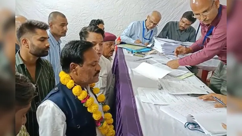 Rajasthan News: अंता उपचुनाव: रामपाल मेघवाल ने भाजपा से बागी होकर भरा नामांकन, क्या बढ़ेंगी BJP-कांग्रेस की मुश्किलें