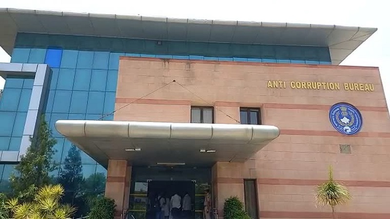 Anti Corruption Bureau Action in Jaipur: होमगार्ड कंपनी कमांडर रिश्वत लेते रंगे हाथों गिरफ्तार