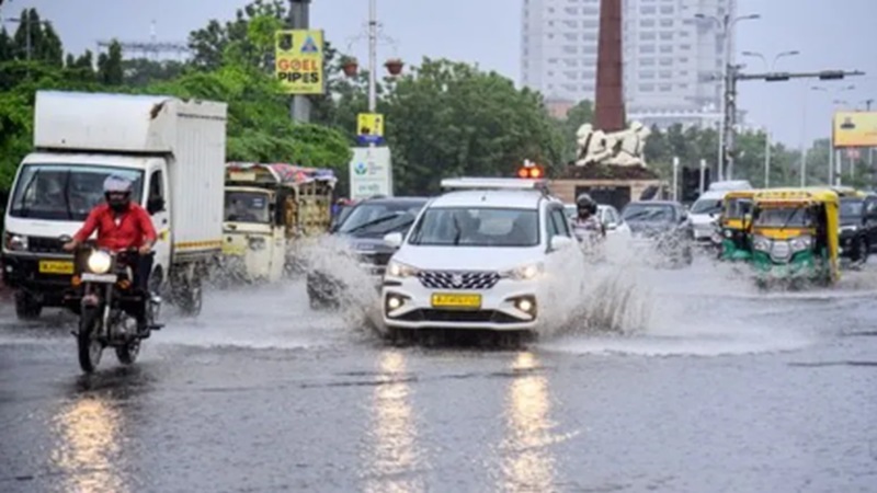 Rajasthan Weather Update: अगले 3 दिन जमकर बरसेंगे बादल, कई जिलों में ओलावृष्टि और ठंड की दस्तक