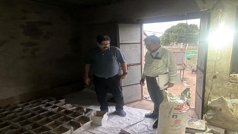 Rajasthan News: बिना लाइसेंस चल रही थी मिल्क फैक्ट्री, 650 किलो मिल्क केक नष्ट
