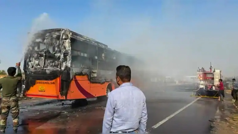 Rajasthan News: जैसलमेर बस हादसा; एसीबी ने शुरू की जांच, डीटीओ-आरटीओ अधिकारी निलंबित