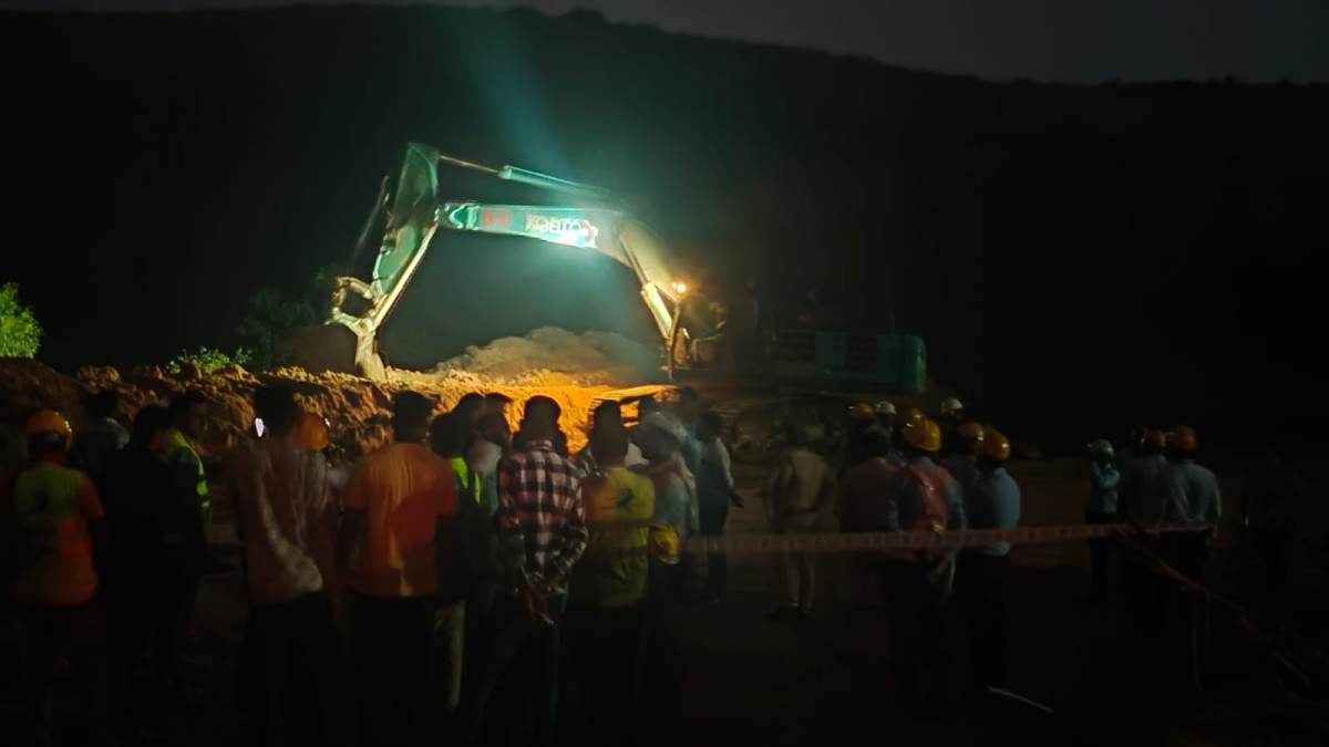 SECL अमलाई OCM में बड़ा हादसा: मिट्टी धंसने से डोजर और ऑपरेटर लापता, R.K.T.C कंपनी की लापरवाही पर उठे सवाल