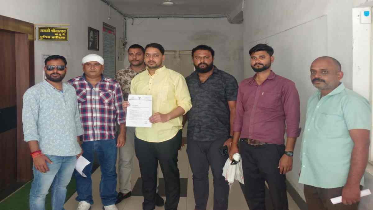 सत्ता में अपनी ही सरकार, फिर भी चल रहा जुआ-सट्टा का व्यापार, भाजपा नेता ने एसपी को सौंपा ज्ञापन