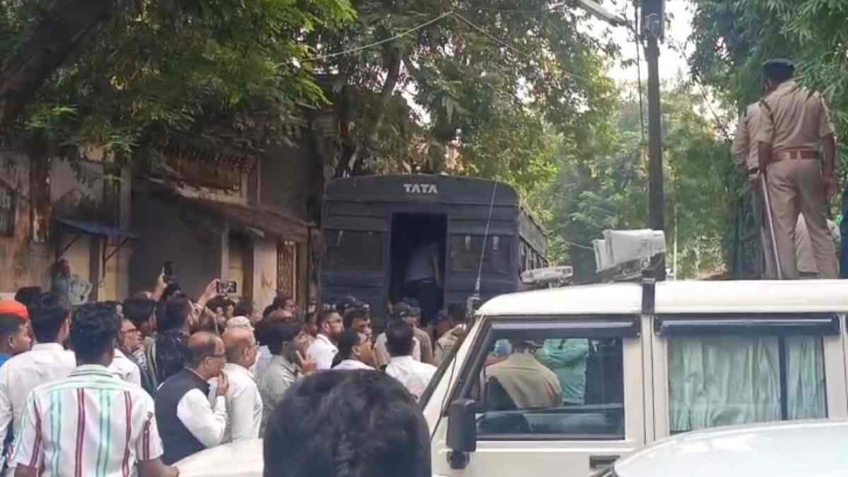 सिवनी हवाला लूटकांड: 11 पुलिसकर्मियों की जमानत याचिका खारिज, सभी दोषियों को भेजा गया जेल   