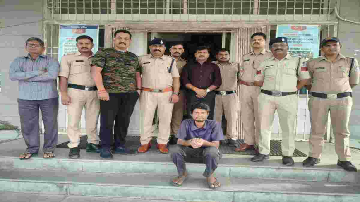 हत्या के आरोपी पिता पुत्र गिरफ्तारः नाबालिग बेटे ने हत्या को आत्महत्या बताने रची थी साजिश, ऐसे खुला राज