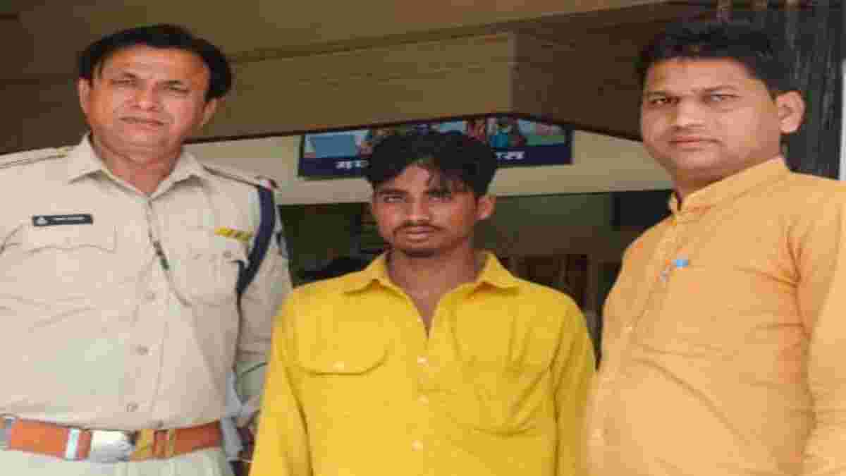 खंडवा हादसे में 11 लोगों की मौत मामलाः पुलिस ने आरोपी ट्रैक्टर ड्राइवर को हिरासत में लिया, चालक पर गैर इरादतन हत्या का केस दर्ज