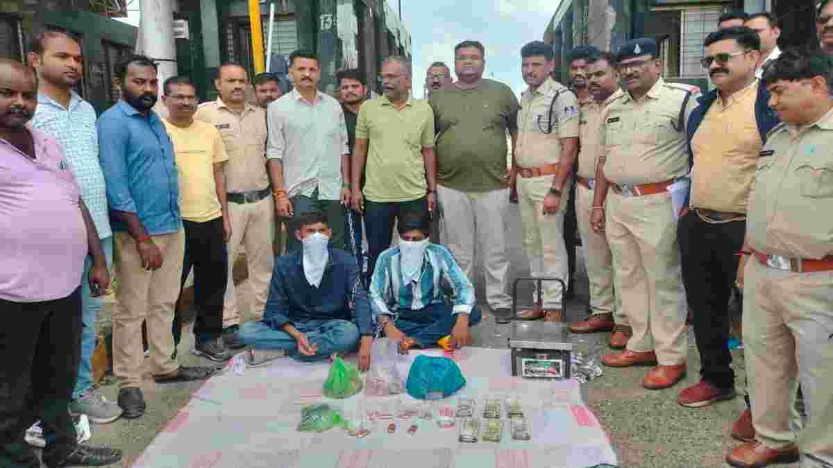 तमिलनाडु में डकैती के 2 आरोपी MP से गिरफ्तारः 10 किलो सोना, 3 लाख कैश और पिस्टल बरामद, कुछ सोना गला दिया था वह भी जब्त
