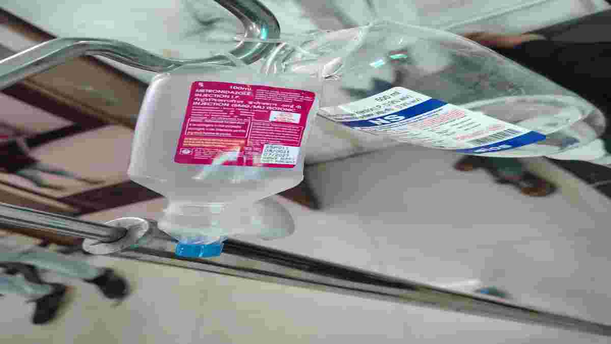 EXCLUSIVE: मरीज, दवा और सवाल ? दवाई देते ही बिगड़ी मरीजों की तबीयत, 1 मरीज आईसीयू में भर्ती