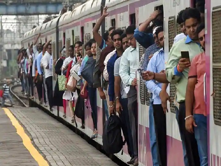 दिवाली से पहले दर्दनाक हादसा… मुंबई से बिहार जा रही चलती ट्रेन से गिरे तीन युवक, दो की मौके पर मौत ; एक गंभीर