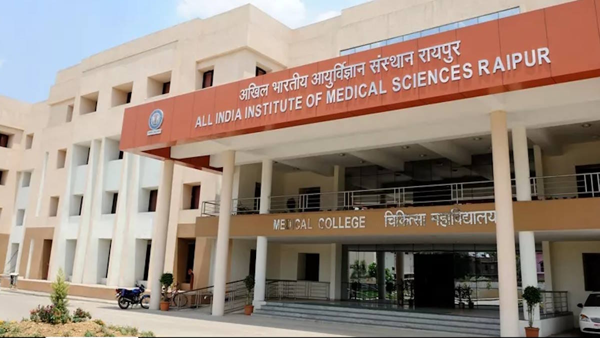 भर्राशाही : AIIMS में पार्किंग शुल्क को लेकर मरीजों में आक्रोश, डॉक्टरी जांच से ज्यादा पैसे वसूल रहा ठेकेदार