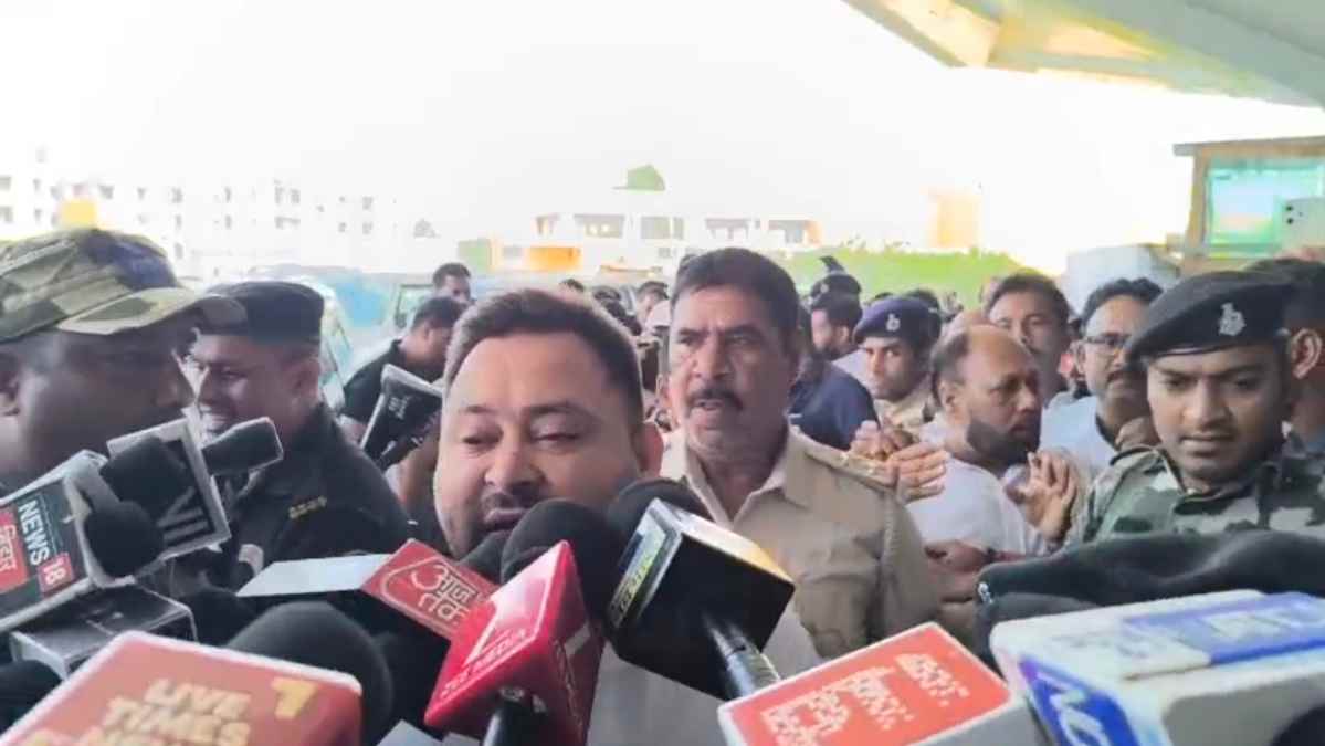 दिल्ली रवाना हुए लालू, राबड़ी और तेजस्वी यादव; तेजस्वी ने कहा- 14 नवंबर के बाद बेरोजगारी से मिलेगी मुक्ति