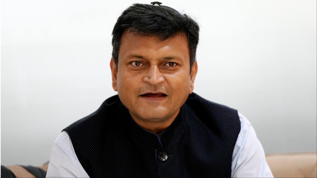 BJP प्रवक्ता अजय आलोक का महागठबंधन पर तंज: कहा- NDA चुनाव प्रचार में आगे, हम व्यवस्थित हैं, वे बिखरे हुए हैं