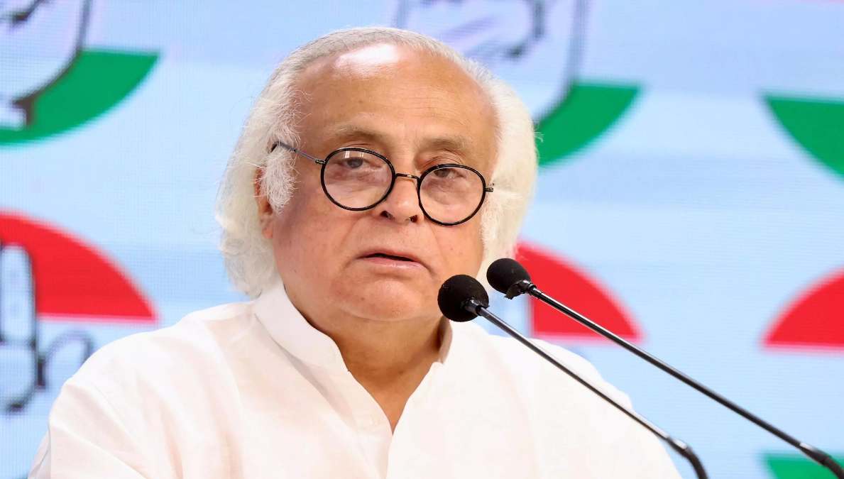 जयराम रमेश का पीएम मोदी पर हमला, कहा- 1989 में RSS और जनसंघ ने कर्पूरी ठाकुर की सरकार को गिराया था