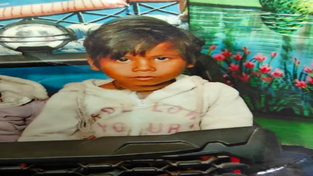 Bhopal News: मंदिर के बाहर भीख मांगने वाली 5 साल की बच्ची लापता, मां की शिकायत पर तलाश में जुटी पुलिस, खंगाले जा रहे CCTV फुटेज