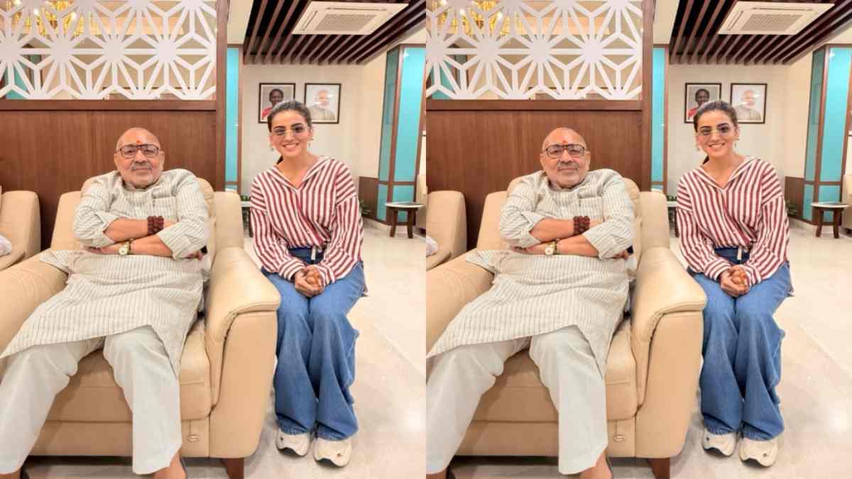 अक्षरा सिंह की गिरिराज सिंह से मुलाकात: बिहार की सियासत का पारा हुआ हाई, चुनावी एंट्री के संकेत ?