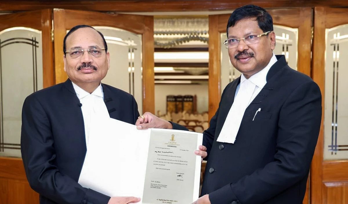 जस्टिस सूर्यकांत होंगे भारत के नए CJI, राष्ट्रपति ने की नियुक्ति, 24 नवंबर से संभालेंगे पदभार ; इतने दिन का होगा कार्यकाल