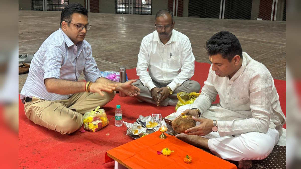 ‘देसी टॉक कवि सम्मेलन 6.0’ की तैयारियां जोरों पर, आयोजन स्थल में डायरेक्टर अमित जैन ने किया भूमिपूजन