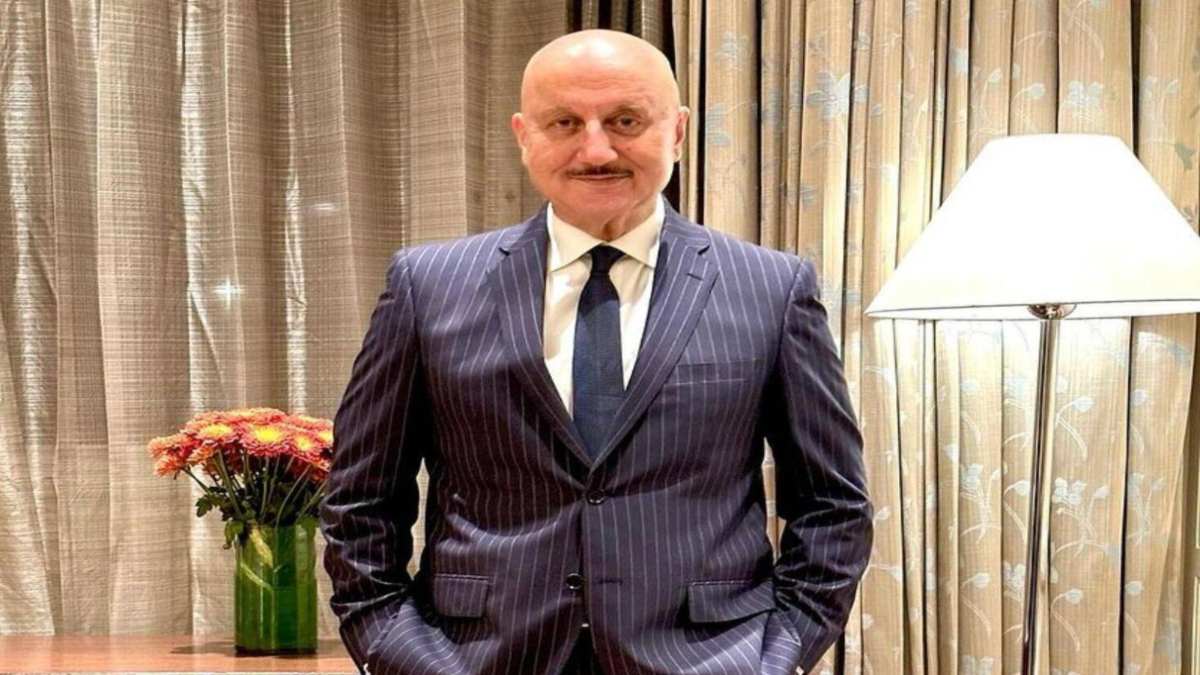 Anupam Kher ने फैंस को दी दशहरा की बधाई, पोस्ट में लिखा- प्रभु राम का आशीर्वाद बना रहे …