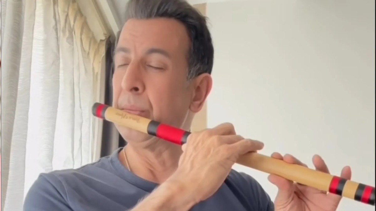 Ronit Roy ने फैंस को दिखाया अपना टैलेंट, बांसुरी बजाते हुए शेयर किया वीडियो …