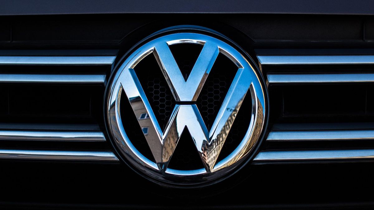 फेस्टिव सीजन में Volkswagen का गिफ्ट: SUV से लेकर सेडान पर जबरदस्त ऑफर, 3 लाख रुपये तक की भारी छूट