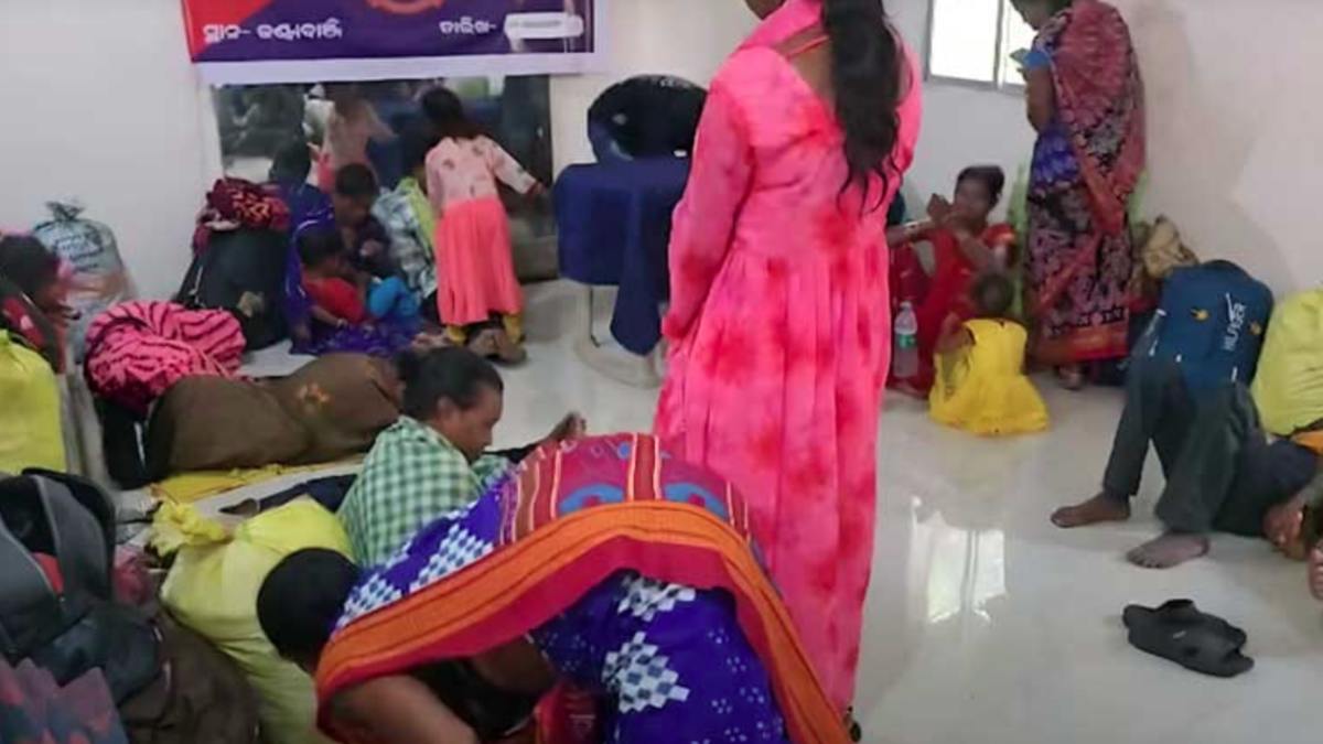 बलांगीर: कांटाबांजी पुलिस ने मानव तस्करी रैकेट का किया भंडाफोड़, बचाए गए 55 प्रवासी मजदूरों
