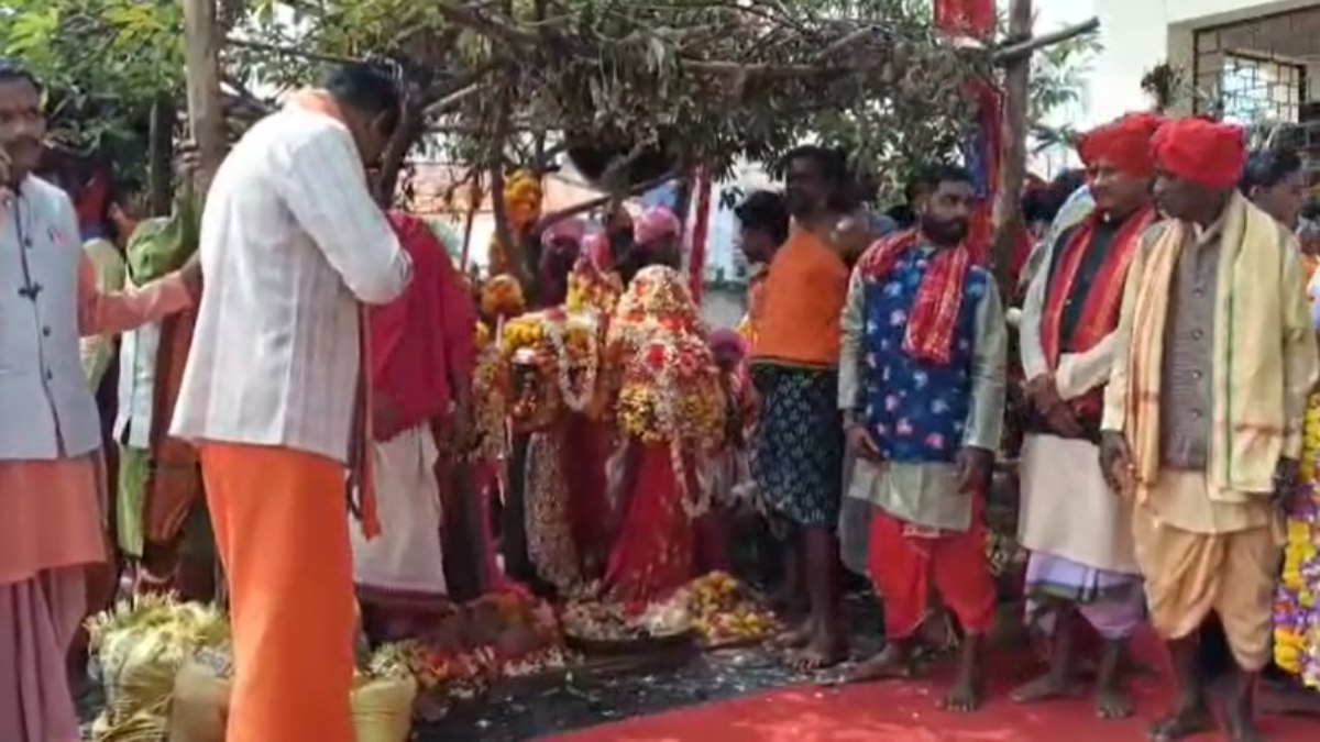 बस्तर दशहरा की एक और परंपरा : कुंटुब जात्रा में देवी-देवताओं को दी गई ससम्मान विदाई, श्रद्धा और उल्लास के साथ निभाई गई रस्म