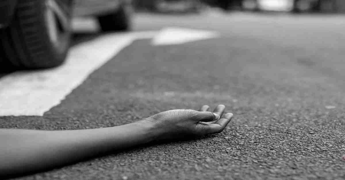 रफ्तार ने लगाया जिंदगी पर ब्रेक: दो ट्रकों की आमने-सामने भिड़ंत, दोनों चालकों की मौके पर मौत