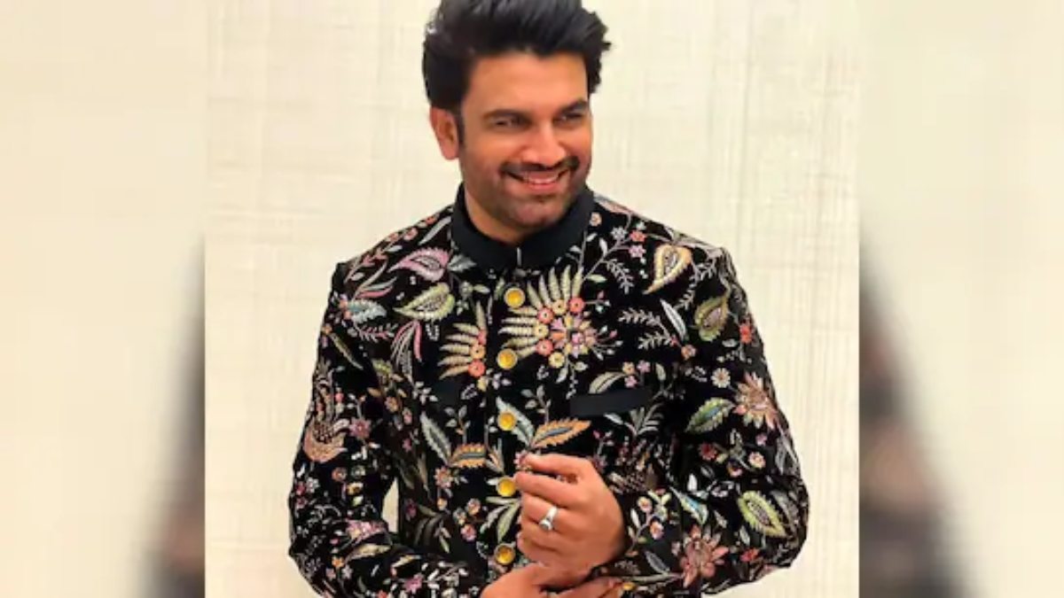 HBD Sharad Kelkar : अपनी आवाज के लिए हर किसी को पसंद हैं शरद केलकर, एक समय सिर पर था कर्ज का बोझ, आज हैं इतने करोड़ के मालिक …