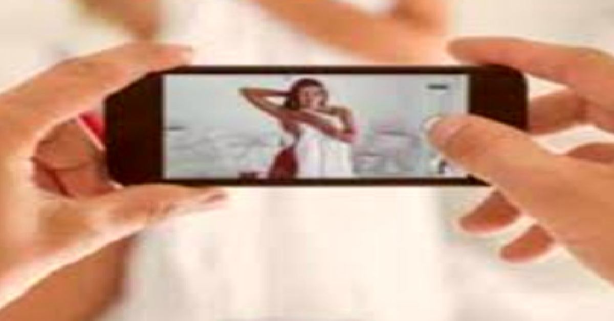 हवस का गंदा खेलः महिला का नहाते हुए पड़ोसी ने बनाया अश्लील VIDEO, फिर उसने जो किया…