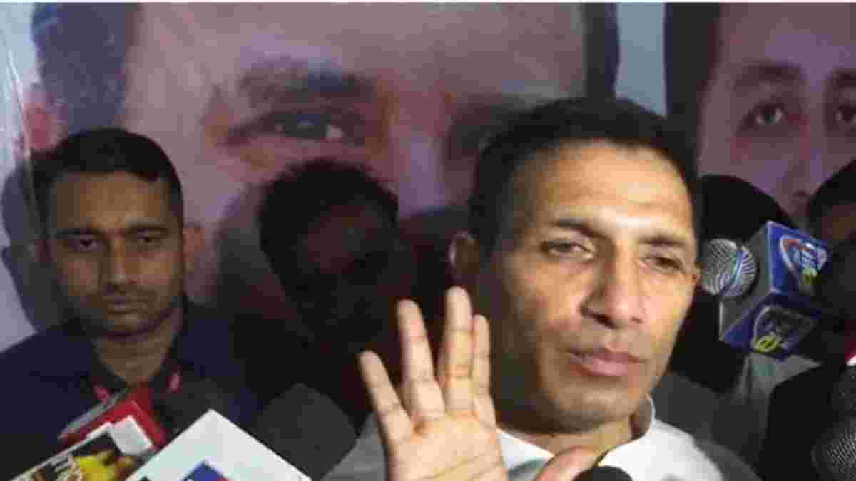 IAS को लेकर ये क्या बोल गए जीतू पटवारी: ‘जो IAS चड्डी पहन कर घूम रहे हैं वह अपनी बटन लगा कर रखें समय एक जैसा नहीं होता’, BJP बोली- घटिया मानसिकता का परिचय
