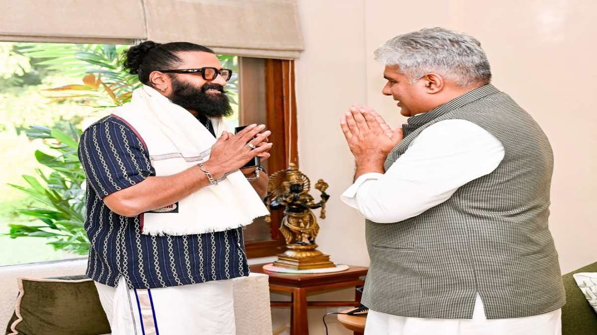 केंद्रीय पर्यावरण मंत्री Bhupender Yadav ने Rishabh Shetty से की मुलाकात, Kantara Chapter 1 के जरिए पर्यावरण जागरूकता के प्रयासों की सराहना …