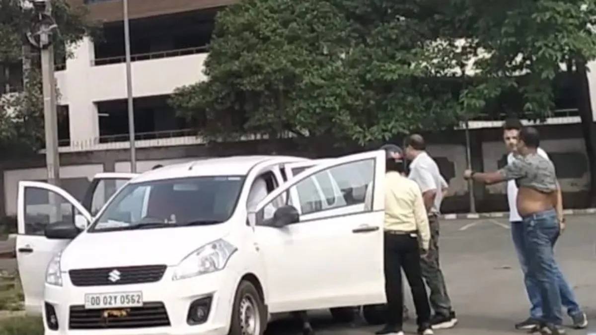 राउरकेला में CBI की बड़ी कार्रवाई: 15 हजार की रिश्वत लेते रंगे हाथ पकड़ा गया RPF जवान