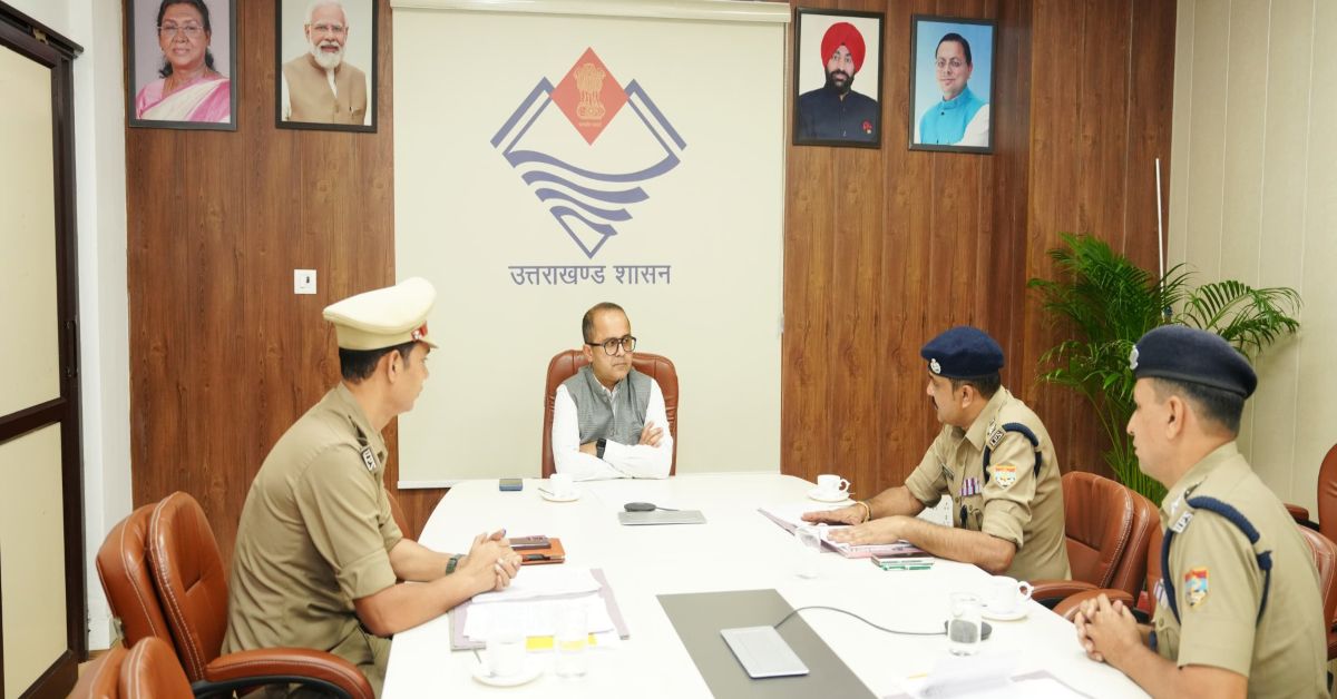 त्योहारों को लेकर शासन-प्रशासन सतर्क, गृह सचिव ने SSP और यातायात निदेशालय के अधिकारियों की ली बैठक