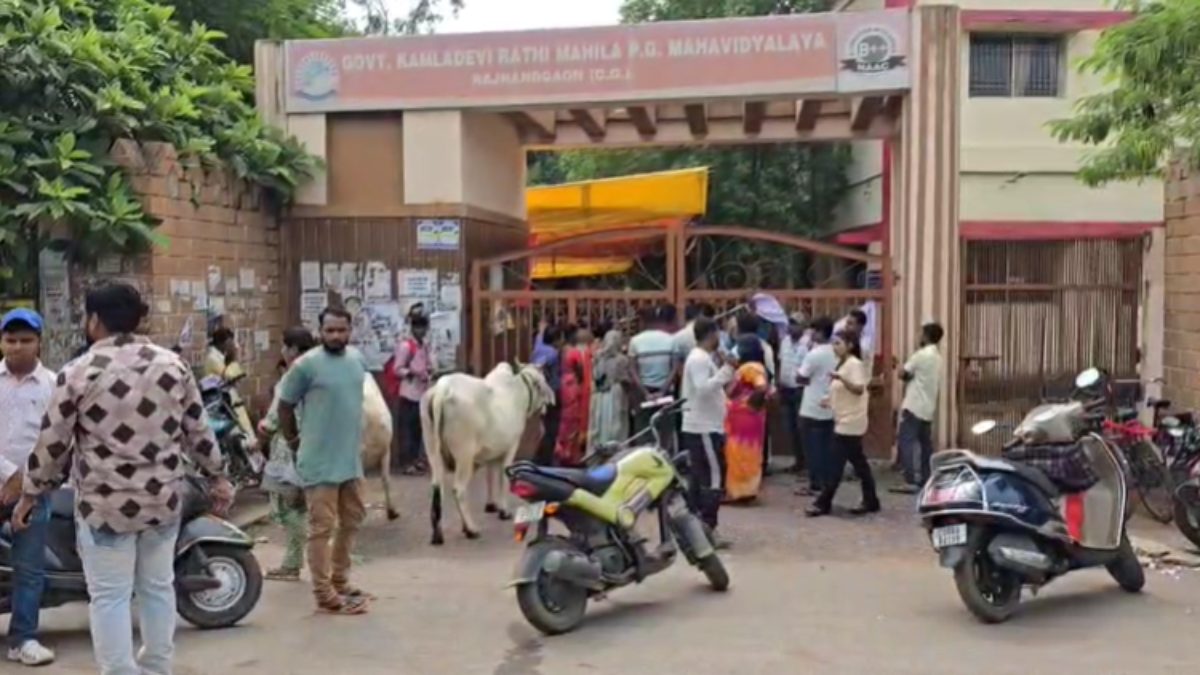 व्यापम परीक्षा में हंगामा : समय से पहले गेट बंद करने का आरोप, बिना परीक्षा दिए लौटे परीक्षार्थी…