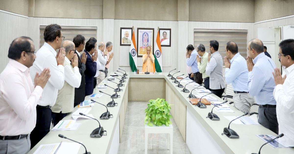 नल जल योजना के लिए सीएम योगी ने तय की समय सीमा, बैठक में कहा- इस समयावधि तक हर घर में पहुंचना चाहिए कनेक्शन