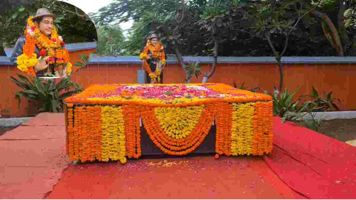 किशोर कुमार की पुण्यतिथि पर संगीत प्रेमी पहुंचे खंडवाः दूध जलेबी चढ़ाकर संगीत के माध्यम से दी श्रद्धांजलि, CM डॉ मोहन ने भी किया नमन
