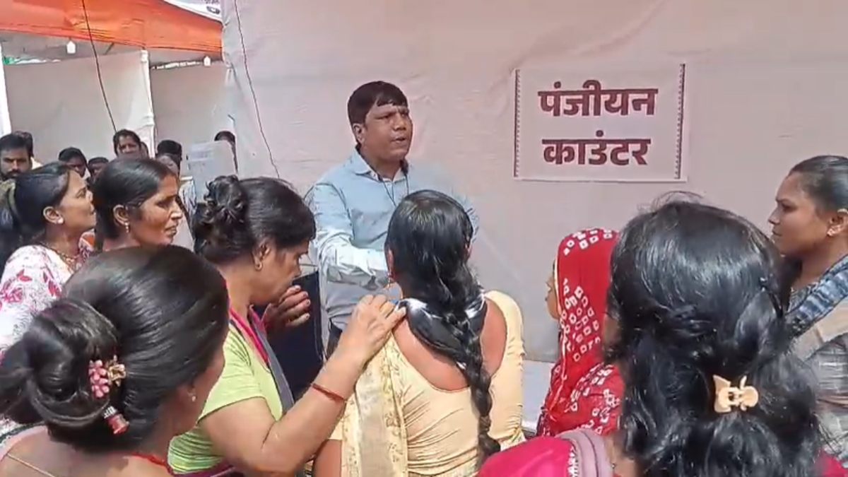 राजधानी के सरस मेले में विवाद : अधिकारी पर मारपीट और बदसलूकी का आरोप, महिलाओं ने की निलंबन एक्शन की मांग