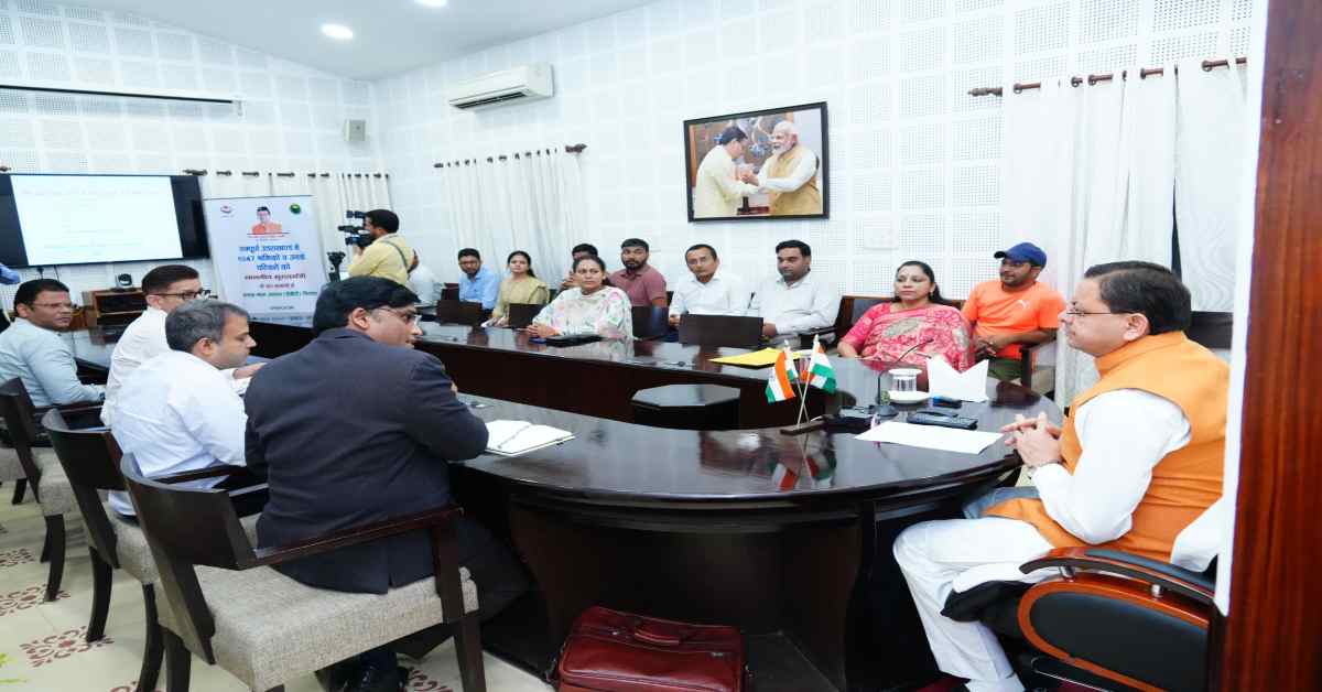 CM धामी ने श्रमिकों को दिया तोहफा: श्रमवीरों के कल्याण के लिए जारी किए साढ़े 11 करोड़, कहा- राज्य का विकास इनके परिश्रम की बदौलत