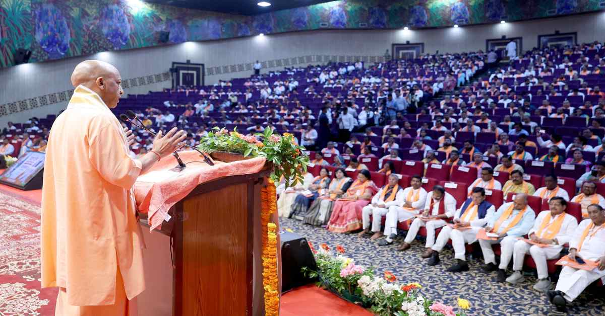 ‘लौह पुरुष आधुनिक भारत के शिल्पी थे…’, सरदार पटेल की 150वीं जयंती पर CM योगी का बड़ा बयान, कहा- उन्होंने 563 देसी रियासतों को एक गणराज्य बनाया