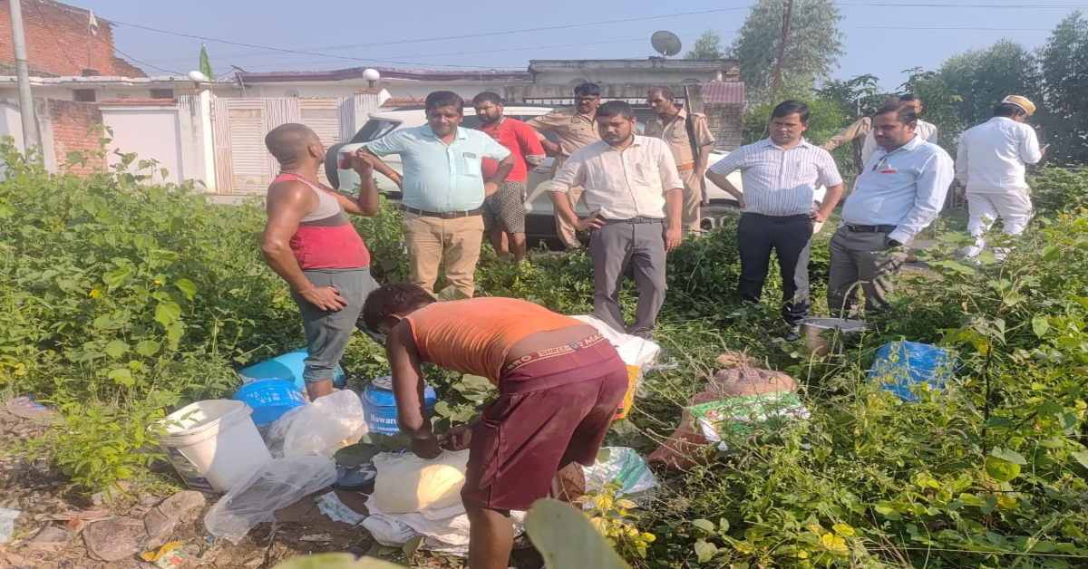 छेना, पनीर, खोया, सोहन पपड़ी समेत कई क्विंटल मिठाई जब्त, खाद्य विभाग ने बरामद की नकली सामाग्री