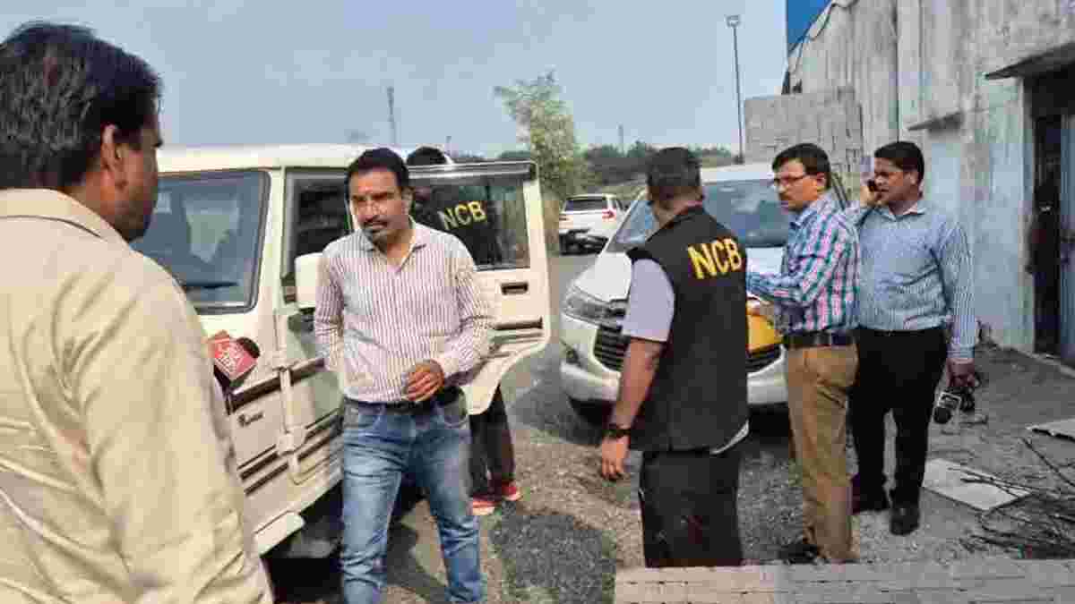 प्रतिबंधित अल्प्राजोलम दवा बनाने के कारखाना का भंडाफोड़ः पैकिंग मशीन जब्त, फैक्ट्री सील, 2 आरोपी का NCB ने कोर्ट से मांगा 5 दिन का रिमांड