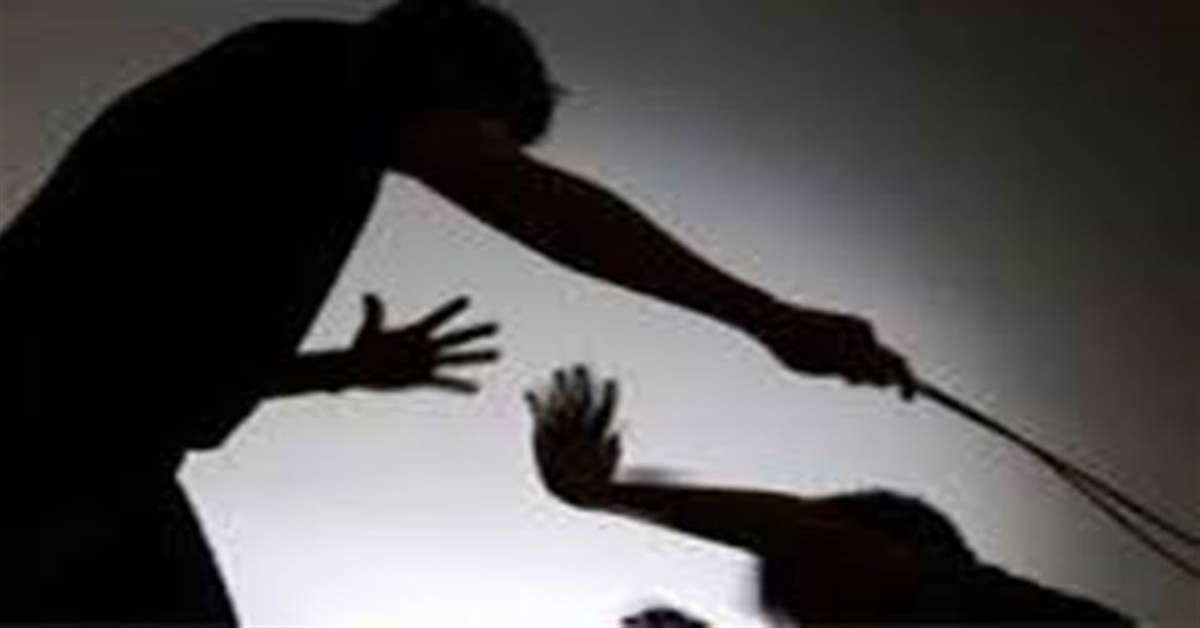 ‘यादव हो जाओ भैंस चराओ, पढ़-लिखकर क्या करोगे…’,  प्रिंसिपल ने की छात्र की पिटाई, कहा कुछ ऐसा कि जांच में जुटी पुलिस