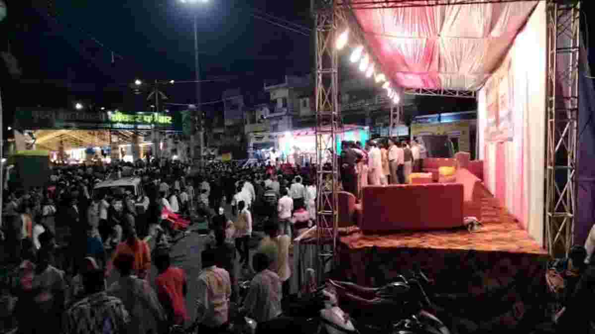 दशहरा चल समारोह में फायरिंग करने वाला शातिर बदमाश गिरफ्तार: BJP के पूर्व विधायक और कांग्रेस एमएलए के समर्थकों में हुई थी झड़प