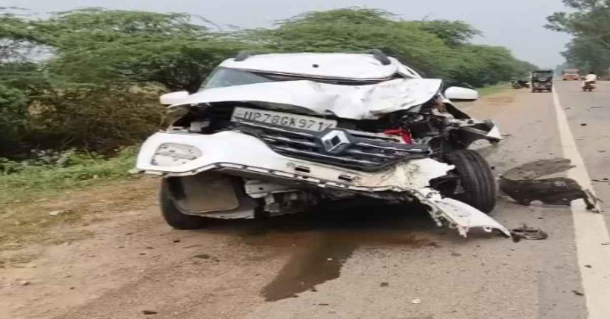 सड़क पर मौत का सफरः कार ने बाइक सवार युवकों को रौंदा, 2 की मौके पर उखड़ी सांसें, 1 गंभीर घायल