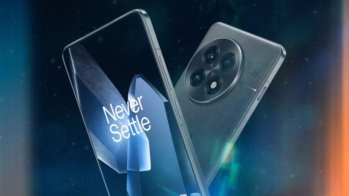 OnePlus 15 लॉन्च से पहले OnePlus 13 की कीमत में बड़ी गिरावट, जानिए कहां मिल रहा है सबसे सस्ता ऑफर