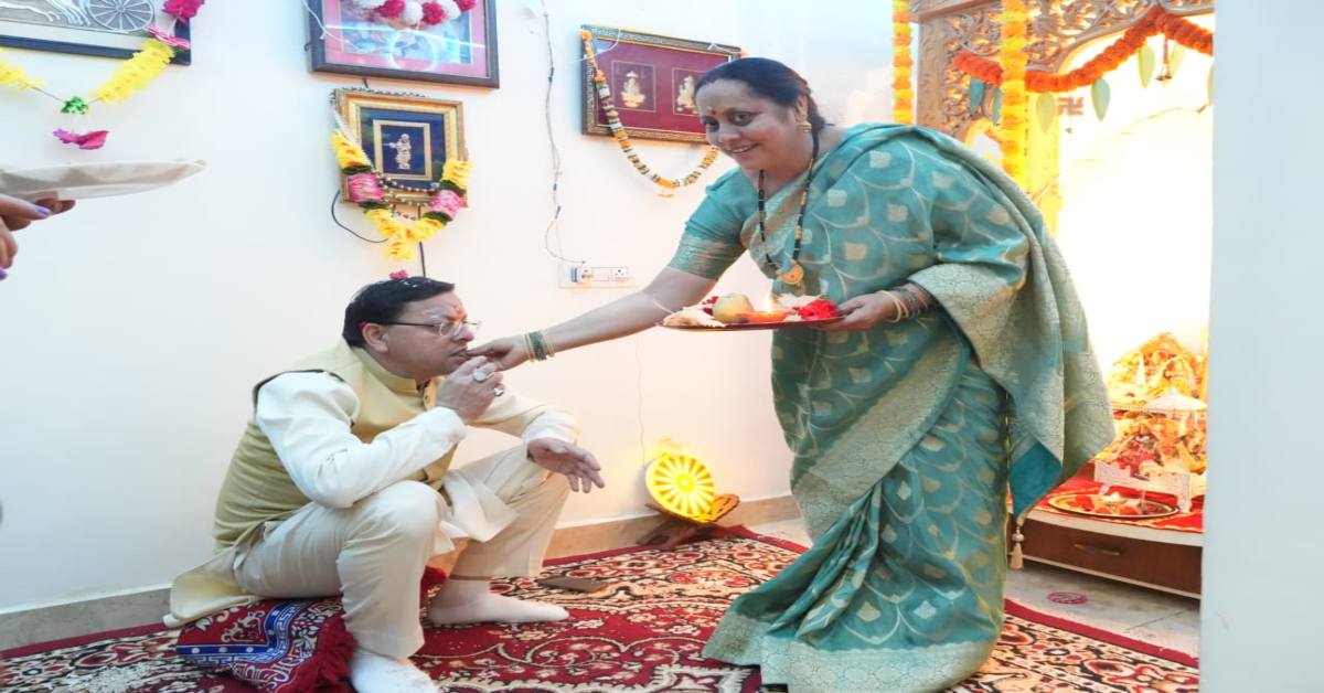 CM धामी ने राज्य की सभी बहनों को भैया दूज की शुभकामनाएं, कहा- सभी का अटूट स्नेह और प्रेम सदा बना रहे और…