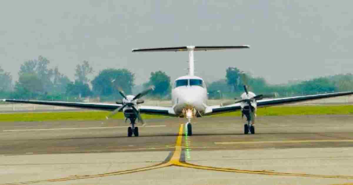 नोएडा इंटरनेशनल एयरपोर्ट बनकर तैयार: पहली कैलिब्रेशन फ़्लाइट की सफल लैंडिंग, अब मिलेगा एयरोड्रम लाइसेंस