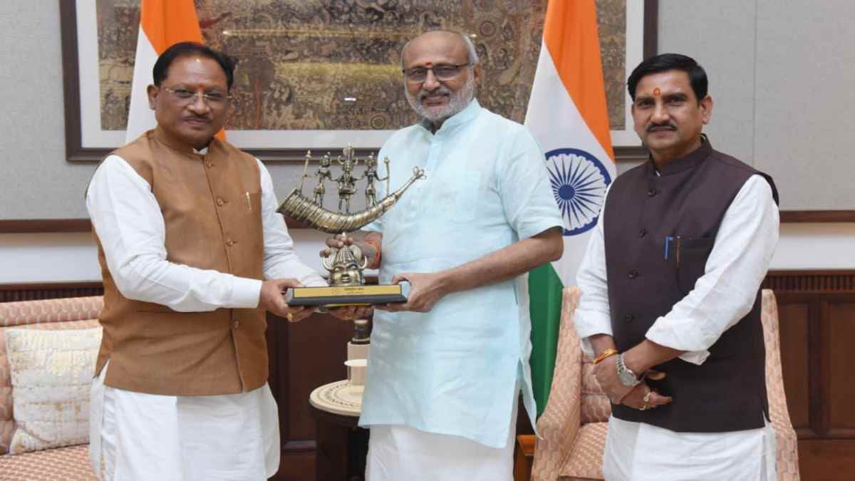 छत्तीसगढ़ राज्योत्सव के समापन समारोह में शामिल होंगे उपराष्ट्रपति, सीएम साय ने दिया न्योता